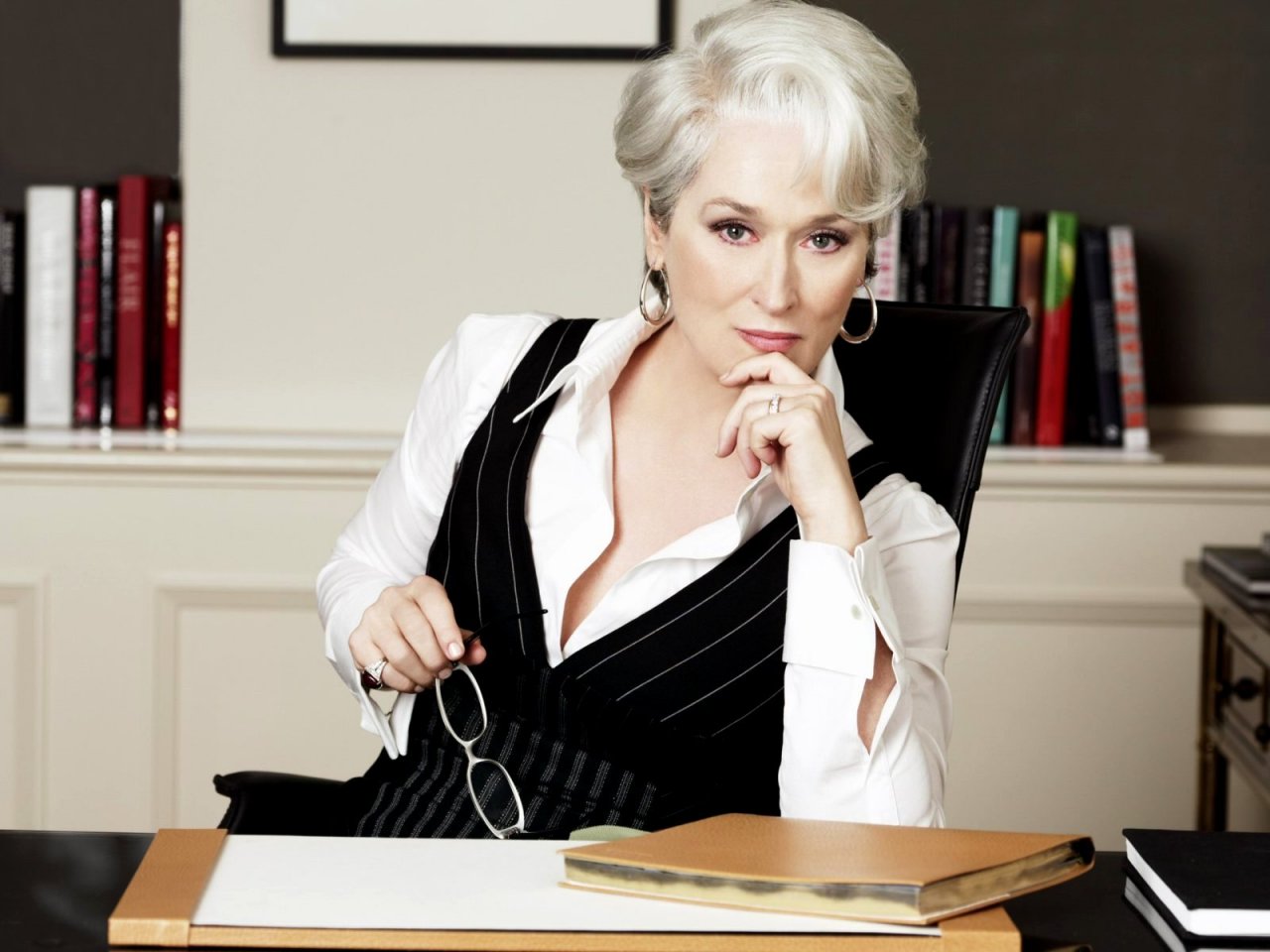 Imagem do Poster do filme 'O Diabo Veste Prada com Meryl Streep e Anne Hathaway arrasam na interpretaÃ§Ã£o desse clÃ¡ssico'